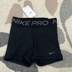 New With Tag A12-Pm Volleyball Wishlist, Vball Shoes, Volleyball Spandex Shorts, Nike Fits, Nike Pro Spandex Shorts, Volleyball Spandex, Country Outfits Women, Gymwear Outfits, Nike Pro Spandex