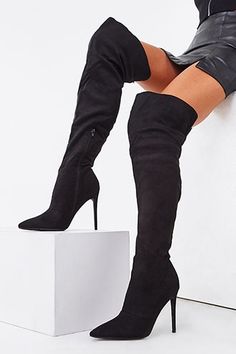 Kasut Tumit Tinggi, Thigh High Stiletto Boots, High Heels Classy, Dr Shoes, Womens Black Booties, High Heeled Boots, Knee High Heels, Heels Classy, Stiletto Boots