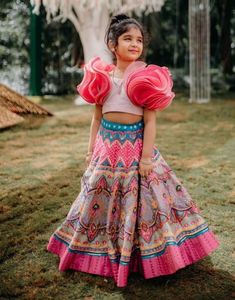 Designer Outfits Ideas For Baby Girls Wedding Dress For Kids Girl Indian, Stylish Frocks, Branded Dress, Dress Designing Ideas, Dressing Design, Costume Carnaval