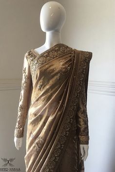 Brown Pre-draped Saree For Festive Occasions, Festive Brown Pre-draped Saree For Wedding, Brown Saree With Traditional Drape, Organza Saree Look, Luxury Brown Saree, Brown Organza Saree, Brown Sequin Saree, Fancy Outfit