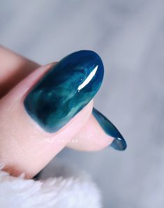 Simple Nail Polish Ideas, Blue Green Nails, Zodiac Constellation Art, Pretty Nail Colors, Beauty Nails Design, Smink Inspiration, Minimal Nails, Kawaii Nails, Minimalist Nails