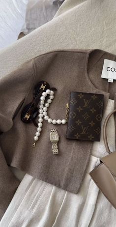 Adrette Outfits, Chique Outfit, Mode Inspo, Mode Vintage, Vuitton Bag, Winter Fashion Outfits, Outfits Casuales, Look Fashion, Girly Things