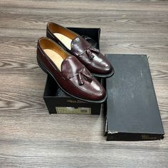 Allen Edmonds Grayson Merlot Tassel Loafers Dress Shoes Size 9 D! New In Box! Please Make Reasonable Offers And Bundle! Ask Questions! :) Elegant Tassel Loafers For Galas With Plain Toe, Elegant Wingtip Tassel Loafers With Leather Sole, Elegant Wingtip Tassel Loafers For Galas, Elegant Wingtip Tassel Loafers For Formal Occasions, Elegant Tassel Loafers With Wingtip Leather Sole, Elegant Formal Wingtip Tassel Loafers, Formal Wingtip Leather Shoes With Tassels, Elegant Wingtip Tassel Loafers For Semi-formal Occasions, Elegant Tassel Loafers With Plain Toe