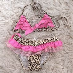 Very Cute 3 Piece Girls Bathing Suite. Leopard Prints. Brand New With Out Tags. With Bow Bathing Suit With Cover Up, Bakugo Shifting, Bathing Suit Fits, Pretty Swimsuits, Trashy Outfits, Y2k Fits, Leopard Prints, Bath Girls