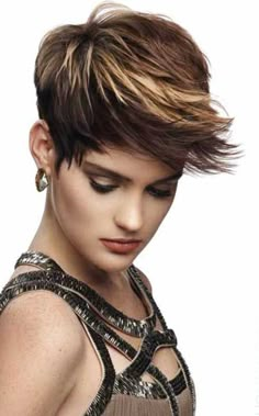 Hairstyles for Pixie Cuts | 2013 Short Haircut for Women-This cut is so cool! Brown Pixie, Spikey Short Hair, Chic Haircut, Edgy Pixie, Hair Styles 2014, 2015 Hairstyles, Short Pixie