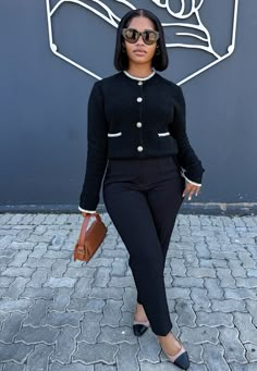 Cropped Cardigan Outfit Work, Formal Cardigan Outfit, Cardigan Outfit Black Women Work, Business Owner Outfits Women, Monochromatic Business Outfit, Business Outfit Black Women, Beige And Black Outfits For Women, Classy Cardigan Outfit, Business Casual Work Outfits Women