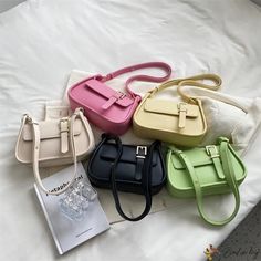 Armpit Bag, Details Pictures, Street Trends, Two Faces, Word Wrap, Cambridge Satchel Company, White Space, Coach Swagger Bag, Bird In Bag