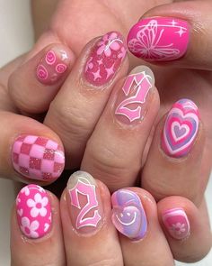 Barbie Nail Art, Nail Polish Ideas Easy, Graduation Nail Art, Barbie Nail, Barbie Nails, Summer Gel Nails, Graduation Nails, Lavender Nails, Simple Gel Nails