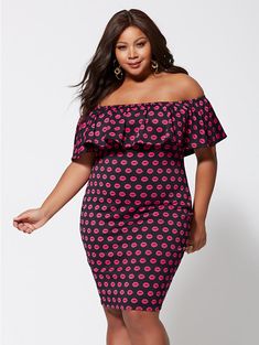 The perfect flirty and sexy little black dress to wear this romantic season. With a trendy kisses print and featuring fabric with great stretch, you will look and feel like the bombshell that you are. Fresh Cuts, Dresses Sundresses, Plus Size Black Dresses, Plus Size Dresses For Women, Figure Dress, Flare Dresses, Formal Office