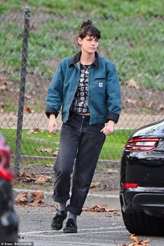 Futch Aesthetic, Kristen Stewart Hair, Boyfriend Cut Jeans, Masc Fashion, Masc Women, Kristin Stewart, Tomboy Look, Masc Outfits, Kristen Stewart Style