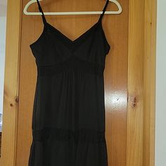 Adorable Spaghetti Strap Tiered Maxi Dress With Slipv( See Last Picture. Size Small Nwt Black Camisole Dress For The Beach, Black Camisole Dress For Beach, Black Casual Cami Dress, Casual Black Cami Dress, Casual Black Camisole Dress, Tiered Maxi Dress, Picture Size, Spaghetti Strap, Spaghetti