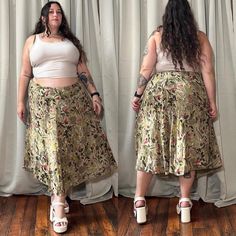 Jones New York Brown Floral Embroidered Flowy Midi Skirt. Tag size 24W. Shell 100 Silk, Lining 100 Polyester. Good condition. Side zip and hook. W 46-50 H 60 L 31 Models height: 5'3 Bra size: 44DD Measurements: 50 44 58  Usually wears 1X 2X top 2X 3X bottoms  All sales are final. Reminder these items are vintage, expect wear & age to be present. I do my best to point out flaws. Measurements are taken in inches with the garment laying flat. Measurements are then doubled where appropriate (bust hi Pear Shaped Women, Flowy Midi Skirt, Rectangle Body Shape, Plus Size Vintage, Brown Floral, Jones New York, Body Shape, Bra Sizes, Body Shapes