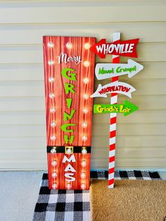 Diy Grinch Porch Sign, Grinch Garage Door, Christmas Decor Grinch Theme, Grinchmas Outdoor Decor, Grinch Mailbox Decor, The Grinch Party Decorations, Grinch Xmas Decor, Mr Grinch Christmas Decorations, Grinch Porch Leaner