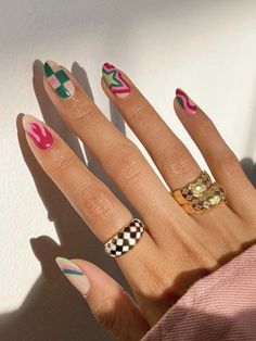 68 aesthetic Y2K Nails designs you cannot get enough of Sns Coffin, Nails And Rings, Nail Almond, Nail Natural, Valentines Nail, Hippie Nails, Short Almond, Almond Nails Designs