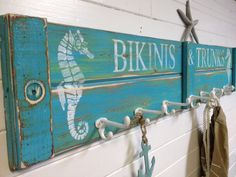 Home Decor Transitional Style, Hook Rack, Pool Decor, Modern Beach, Bamboo Flooring, Beach Bathrooms