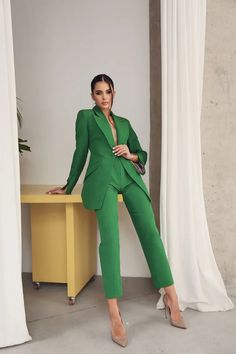 Banana Trousers with Wide Belt Green | VICLAN Spring Suits With Pockets, Chic Fitted Solid Color Suits, Spring Full-length Suits With Pockets, Spring Full Length Suits With Pockets, Fitted Spring Pantsuit With Pockets, Chic Solid Suits With Pockets, Spring Elastane Pantsuit For Office, Spring Office Elastane Pantsuit, Fitted Solid Color Pantsuit With Pockets