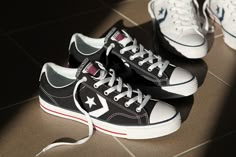 Converse Star Player OX Black www.popname.cz Converse 1 Star, Expensive Shoes, Pretty Shoes Sneakers, Skate Wear, Shoe Inspo