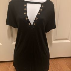 New With Tags! Black Short Sleeve Shirt With Gold Accents Black Crew Neck Top For Day Out, Black Tops For Day Out, Edgy Black Tops For Day Out, Black V-neck Top For Day Out, Olive Green Shirt, Baby Tee Shirts, Maroon Shirts, Black Short Sleeve Shirt, Gold Shorts