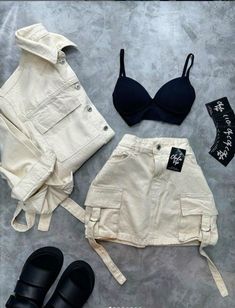 Fashion Outfits Y2k, Outfits 2023 Trends, Black Women Outfit Ideas, 2023 Trends Fashion, Outfit Ideas Layout, Outfit Ideas Black Women, Outfits Latina, Outfit Ideas Autumn, Fashion Outfits Modest