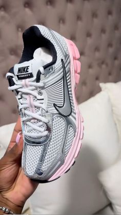 Nike Vomero, Vomero 5, Cute Nike Shoes, Fresh Shoes, Cute Sneakers