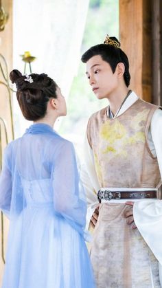 Romance Of Tiger And Rose, Bride Of The Water God, Eternal Love Drama, Cute Crush Quotes, Yang Yang Actor, Ding Yuxi, Cute Couple Outfits, Drama Funny, Asian Babies