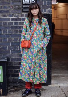 Serena Motola, Dress Over Pants, Clothing Guide, Japan Street, Maxi Outfits, T Dress, Girls Girl, Thrift Fashion, Fashion Images