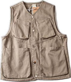 Sleeveless Utility Outerwear With Pockets, Casual Sleeveless Vest With Patch Pockets, Spring Sleeveless Vest With Patch Pockets, Sleeveless Military Outerwear In Khaki, Utility Vest With Patch Pockets For Spring, Fall Sleeveless Vest With Patch Pockets, Khaki Military Vest With Pockets, Utility Vest With Patch Pockets For Fall, Khaki Utility Vest With Pockets