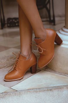 Lyon. Lace-up Leather Oxfords – ELF Pants Tailoring, Oxford Booties, Elf Shoes, Bridesmaid Saree, Wooden Heels, Simple Lace, Masculine Feminine, Oxford Heels, Dark Tan