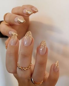 Gel Nail For Wedding, Bride Gold Nails, Gold Tip Manicure, Elegant Golden Nails, Winter Nails Gold And White, Gold Tip Nails Almond, Nail Art Design For Wedding, Gold And White Bridal Nails, Gold With Silver Nails