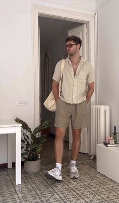 Guys Linen Shirt Outfit, Intellectual Guy Aesthetic, Millenial Men Style, Edgy Summer Outfits Men, Men’s Summer Outfits European, Men’s Summer Fashion Europe, Men Summer Date Outfit, Indie Concert Outfit Men, Mens European Summer Outfits