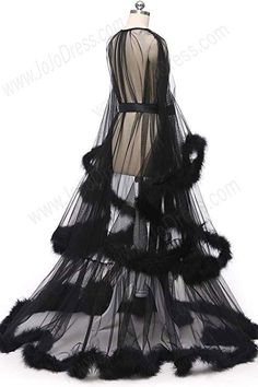 Feather Bridal Robe, Moon Cocktail, Goth Wedding Dresses, Fancy Robes, Evening Wedding Guest Dresses, Woman Lingerie, Gothic Glamour, Dream Wishlist, Black Nightgown