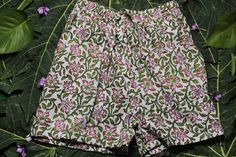 Block printed in kalamkari style Shorts . 100% natural cotton can wash at home. It's give you Awesome look and feel comfortable , boho clothes, can use as a night wear also . IN THE BLOCK PRINTING PROCESS TWO KIND OF BLOCK USE FIRST IS MASTER BLOCK WHICH IS USE FOR FILL UP COLORS IN DESIGN AND SECOND IS SUPPLEMENTARY BLOCK WHICH IS USE FOR MAKE OUT LINE OF DESIGN. BLOCK MADE BY TEAK WOOD. IN THE BLOCK PRINT ON FABRIC WE ALWAYS USE HANDLOOM COTTON AND ALL COLOR WE MAKE BY ALL NATURAL THINGS AND V Cotton Printed Shorts For Loungewear, Printed Cotton Shorts For Loungewear, Traditional Cotton Shorts For Summer, Multicolor Cotton Pajama Shorts With Relaxed Fit, Print On Fabric, Natural Things, Boho Clothes, Style Shorts, Block Printing Fabric