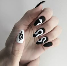 Snake Nails Designs, Nails Art Summer, Summer Nails Art, Nail Nail Designs, Remove Acrylic Nails, Acrylic Nails Ideas, Nail Art Easy, Punk Nails