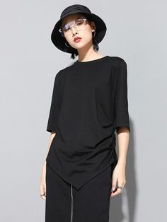 571379 Versatile Black T-shirt For Summer, Trendy Asymmetrical Stretch T-shirt, Black Asymmetrical Hem Top For Spring, Black Asymmetrical T-shirt For Spring, Black Asymmetrical Summer Top, Black Stretch Top With Asymmetrical Hem, Black Stretch Asymmetrical Tops, Black Asymmetrical Tops For Summer, Versatile Black T-shirt For Layering