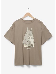 Studio Ghibli My Neighbor Totoro Distressed Totoro Portrait T-Shirt - BoxLunch Exclusive Studio Ghibli Shirt, Totoro Shirt, Totoro T Shirt, Studio Ghibli My Neighbor Totoro, Ghibli My Neighbor Totoro, Nerdy Outfits, Women Blouses Fashion, Anime Tees, Her Universe