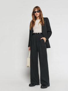 Workwear 2023, Academia Summer Outfit, Mason Pant, Miranda Hobbes, Loafers Outfit, Black Wide Leg Trousers, Wardrobe Planning, Women Office, Black Trousers