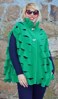 Green Laser Cut Wool Cape / Extravagant Wool Cape / Green https://www.etsy.com/listing/501196541/green-laser-cut-wool-cape-extravagant?utm_campaign=crowdfire&utm_content=crowdfire&utm_medium=social&utm_source=pinterest Green Poncho, Grey Poncho, Womens Poncho, Ladies Poncho, Wool Cape, Green Laser, Crop Top Outfits, Poncho Cape, Boho Chic Fashion