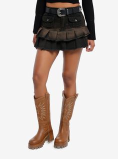 Add some wild west vibes to your look with this belted denim skirt! It comes in a dark brown wash and has double layered pleats  plus a western-styled belt and two front pockets.Please note: Color may transfer when worn or washed.Please note: Wash pattern may vary.100% cottonWash cold inside out; dry lowLength: 13 12"Belt includedImportedListed in junior sizesModel is 5'9"Model wears size Small Cosmic Aura, Pleated Denim Skirt, Pleated Denim, Belt Brown, Western Belt, Western Belts, Hoodie Girl, Wild West, Hot Topic