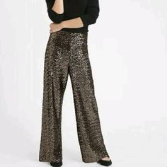 High-Rise Wide Leg Sequin Pant. Pull On, Elastic Waistband. No Pockets Fully Lined 31in Inseam Perfect For The Holiday Season! I Regularly Wear A Size 4 And These Fit. Brown Wide Leg Bottoms For Night Out, Brown Party Pants For Fall, Brown High-waisted Pants For Party, Brown Wide Leg Pants For Night Out, Stretch Sequin Bottoms For Date Night, Brown Wide Leg Party Bottoms, Brown Stretch Pants For Night Out, Brown Full-length Pants For Night Out, Casual Brown Pants For Party