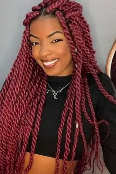 Senegalese Twists: How to Wear this Style for a Gorgeous Look Box Braids Twist Hairstyles, Red Twists, Box Braids Twist, Best Crochet Hair, Rope Twists, Twists Braids, Spring Twist Hair