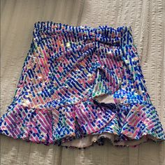 Colorful Sequins Very Flattering On The Stomach Area Because Of The Ruched Detail Bought In France Fitted Multicolor Zara Skirt, Zara Multicolor Party Bottoms, Zara Multicolor Skirt, Red Sequin Skirt, Asymmetrical Skort, Knotted Skirt, White Skort, Velvet Mini Skirt, Midi Denim