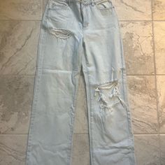 Wide Leg Jean (New With Tags). Light Blue Jean. Size 7. Too Big Or Id Keep Them. On Garage Website, Size 7 Is: Size M, Denim Size 28, Natural Waist 28.5in And Low Hips 38.5in. Garage Jeans, Wide Legged Jeans, Garage Clothing, Flair Jeans, Denim Flare Jeans, Brown Jeans, Low Rise Flare Jeans, Jeans Wide, Acid Wash Jeans