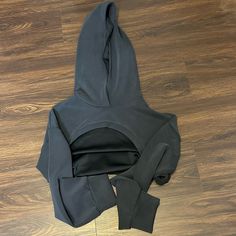 Great Workout Crop Top Hoodie Buff Bunny Brand Black Workout Tops With Drawstring Hood, Black Hooded Workout Top, Black Fitted Hoodie Sportswear, Black Long Sleeve Workout Hoodie, Black Hoodie Tops For Loungewear, Hooded Tops With Thumbholes For Winter, Hooded Winter Top With Thumbholes, Bolero Hoodie, Buff Bunny