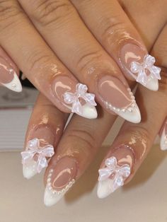 Almond Nails Designs Pearls, Acrylic Nail Designs With Pearls, Valentine Korean Nails, Aesthetic Wedding Nails, Korean Nails Bow, Croquette Nails Almond, Pearl Valentine Nails, Cuqoutte Nails, Nail Accessories Design