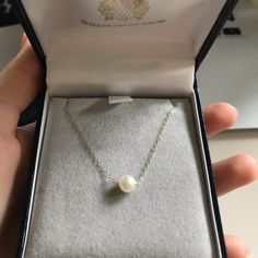 Never Worn, Perfect Condition, So Cute And Simple White Dainty Necklace For Formal Occasions, Delicate White Pearl Necklace For Formal Occasions, Formal White Sterling Silver Pearl Necklace, Green Beaded Necklace, 18k Gold Necklace, Bronze Necklace, Sea Glass Pendant, Multi Layer Necklace, Bee Necklace