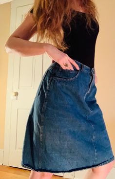 "Vintage 80s denim knee length skirt. Ladies sz 32 Sportelle brand. Flattering, cool, easy to wear knee length denim skirt. Sportelle brand, marked ladies 32.  Waist 30\" Length 23\"" Above Knee Skirts, Jean Skirt Knee Length, Denim Knee Length Skirt Outfit, Knee Denim Skirt Outfit, Knee Length Jean Skirt Outfits, Maong Skirt Outfit, Knee Length Denim Skirt Outfit, Knee Skirt Outfits, Dark Denim Skirt Outfit