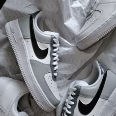 Tenis Air Force, Shoe Business, Painting Shoes, Nike Air Force 1 Custom, Nike Shoes Air Force, Nike Air Force One