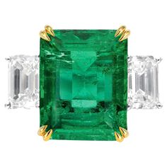 Substantial 13.30ct size natural emerald - High quality! - AGL certified - Gorgeous rich green color European Cut Diamond Ring, White Gold Hoops, Platinum Diamond Rings, Harry Winston, Zambian Emerald, Colombian Emeralds, Emerald Engagement, Three Stone Engagement, 18k Gold Ring