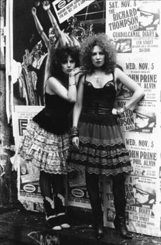 1970s British Punk, Punk Fashion Womens Grunge, 60s Punk Fashion, Punk Style 70s, Post Punk Fashion, 60s Punk, Punk Fashion Women