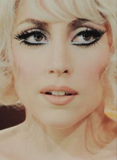 Lady Gaga Makeup, Klasik Hollywood, 60s Makeup, Billy B, Lady Gaga Photos, Oh My Goddess, Vintage Makeup, Editorial Makeup